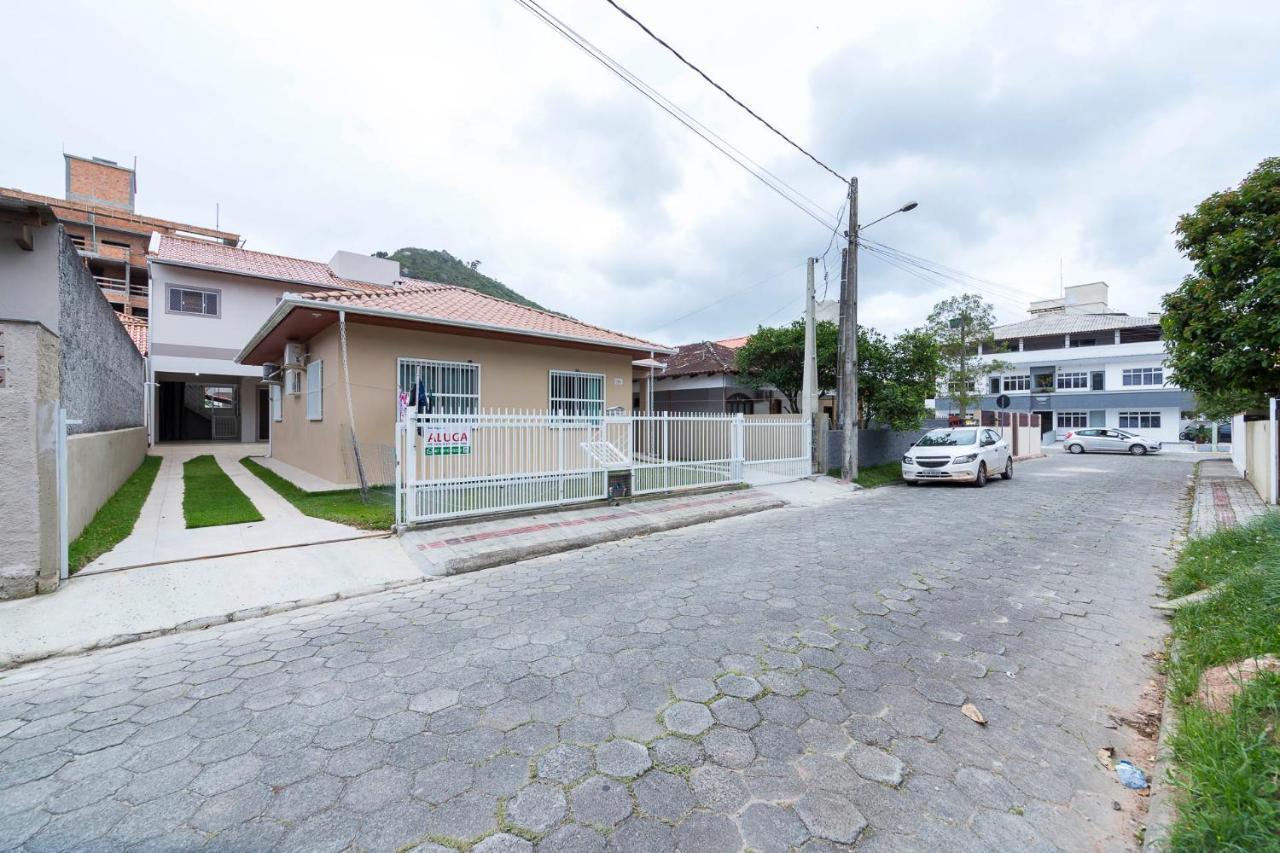 Casa A 80M Da Praia Bombinhas Buitenkant foto